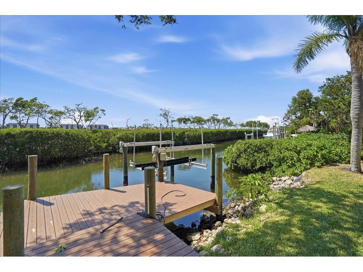 3481 Bayou Sound Longboat Key FL 34228 A4687106 image4