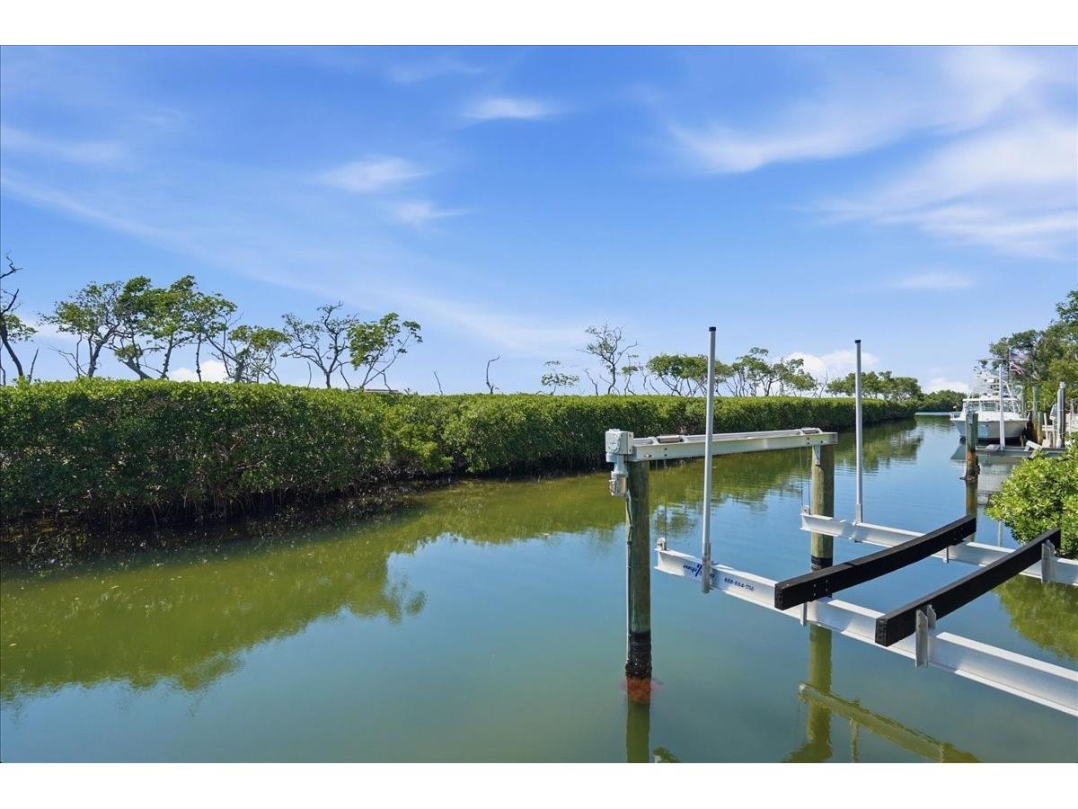 3481 Bayou Sound Longboat Key FL 34228 A4687106 image64