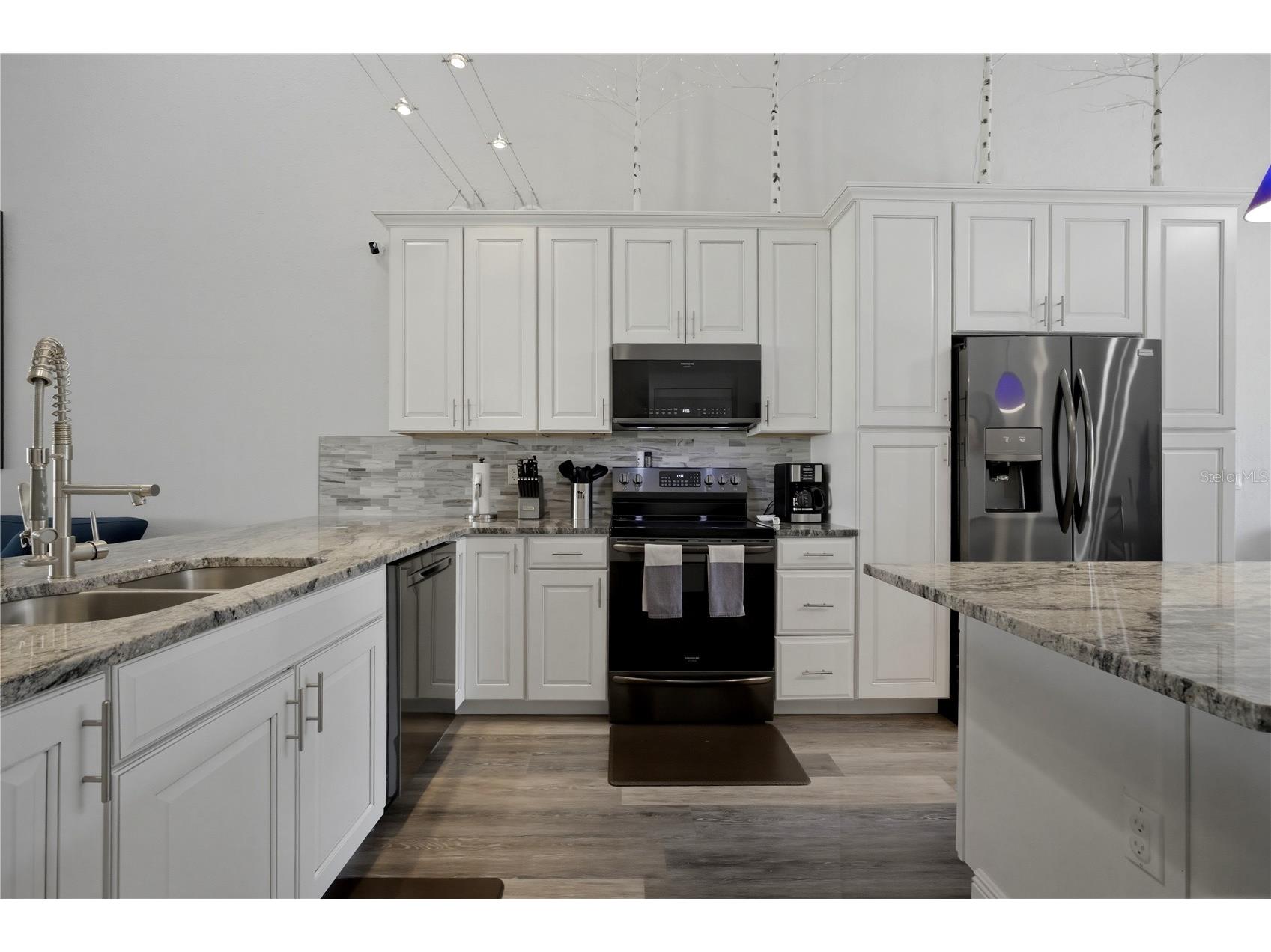 3482 Kings Road #102 Palm Harbor FL 34685 TB8483793 image11