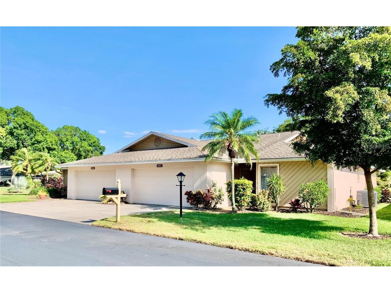 3482 Wilkinson Woods Drive #5 Sarasota FL 34231 A4625398 image1