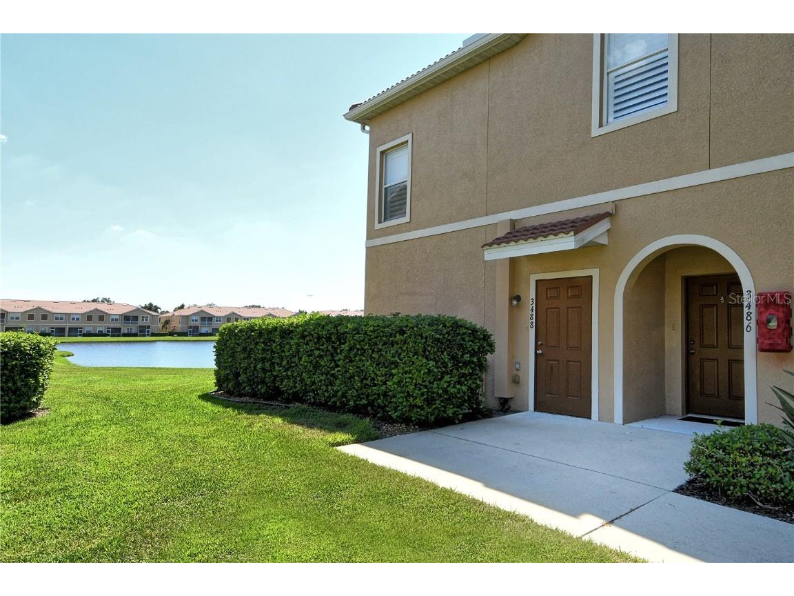 3486 Parkridge Circle #32-101 Sarasota FL 34243 - PARKRIDGE LAKE A4665897 image1