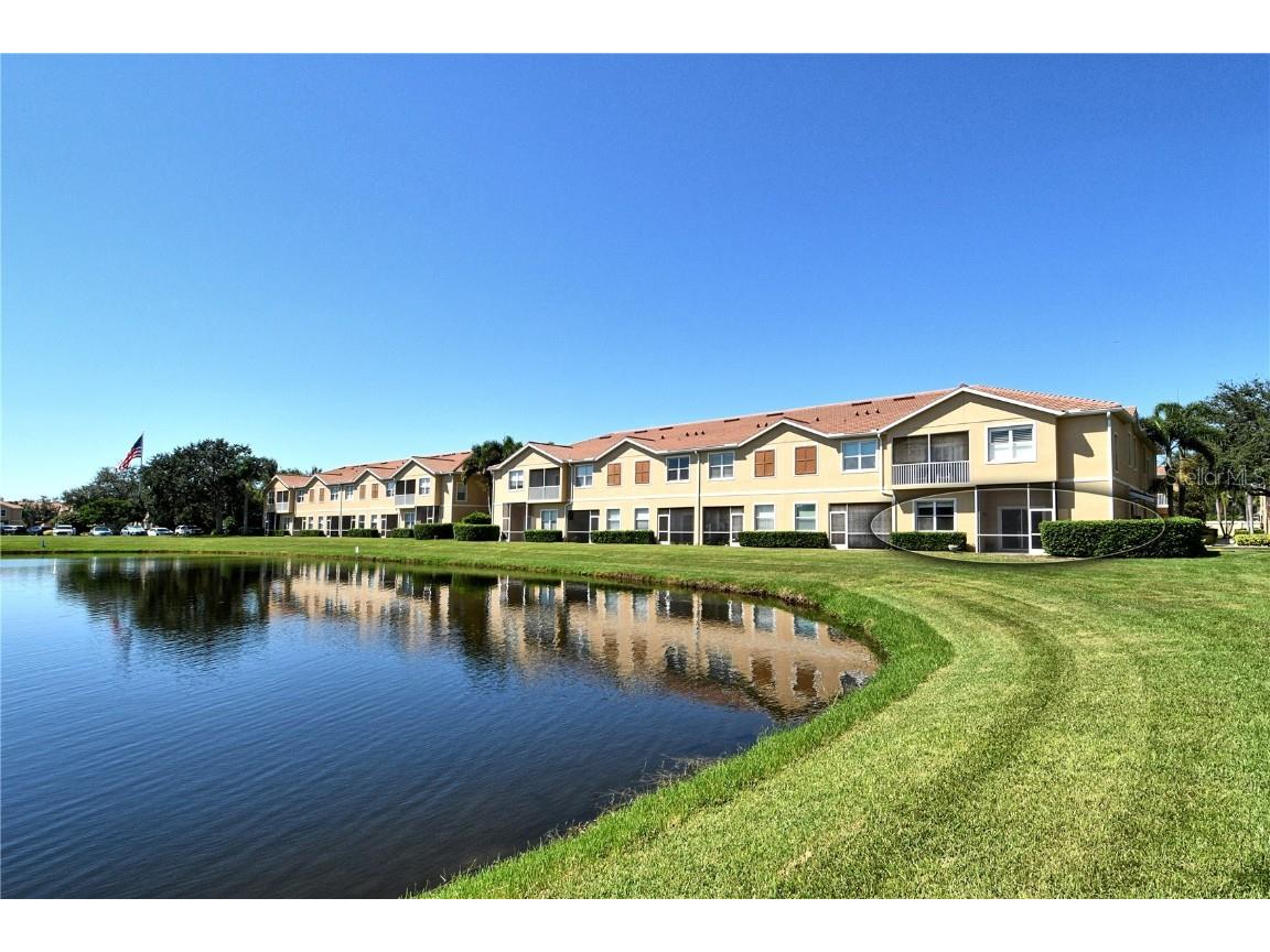 3486 Parkridge Circle #32-101 Sarasota FL 34243 - PARKRIDGE LAKE A4665897 image2