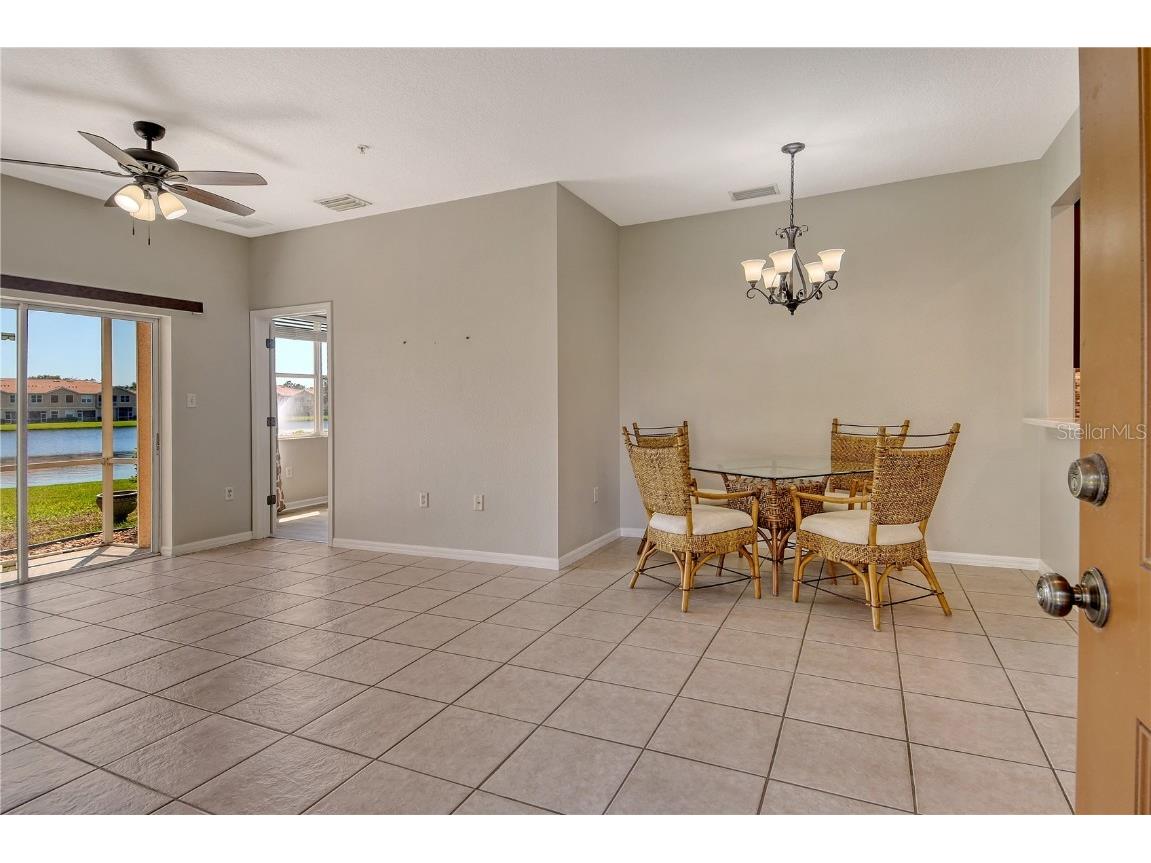 3486 Parkridge Circle #32-101 Sarasota FL 34243 - PARKRIDGE LAKE A4665897 image9