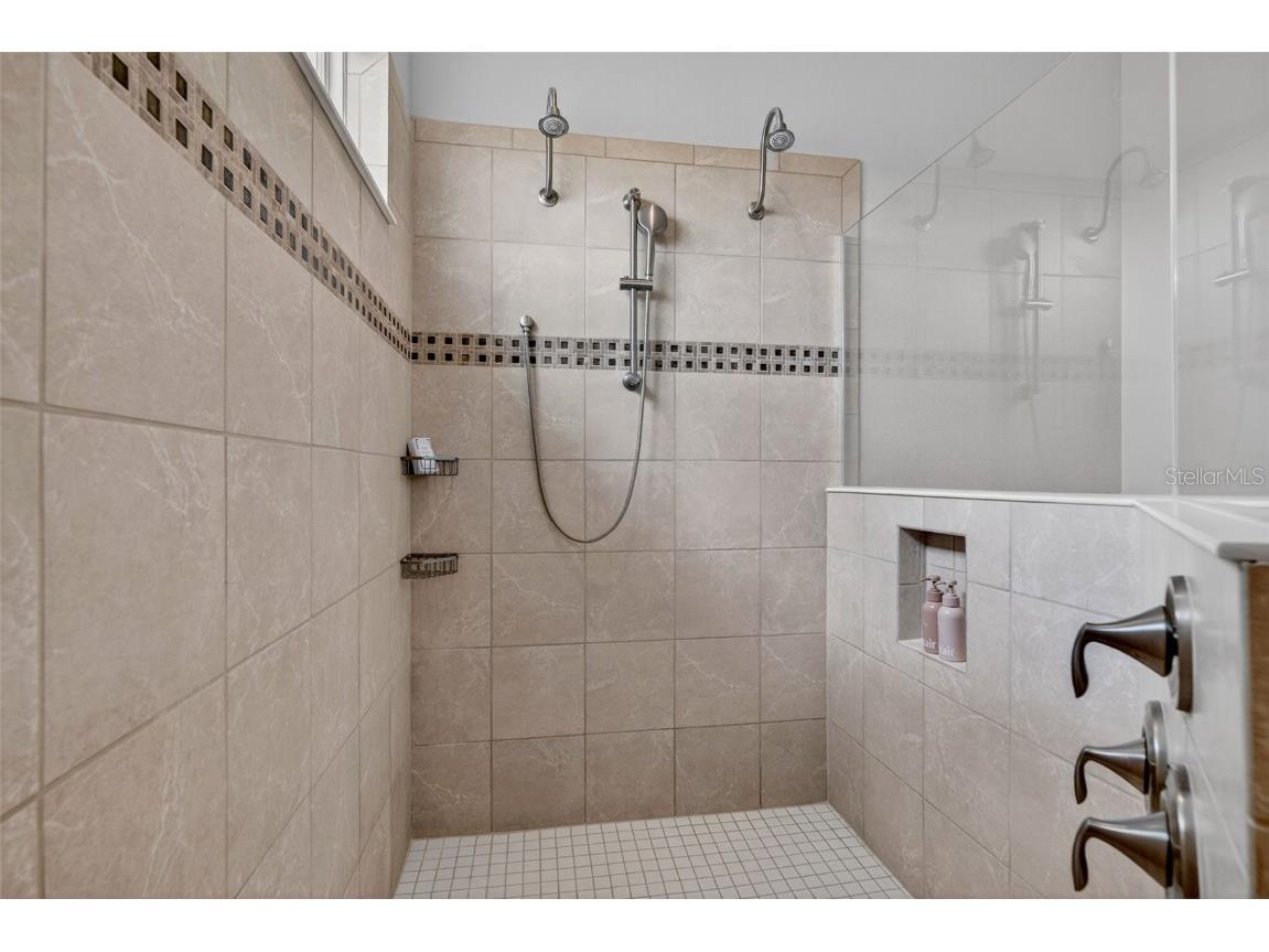 3487 Recurve Circle Sarasota FL 34240 A4666844 image62