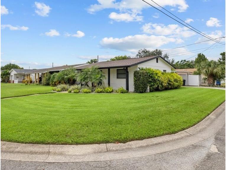 3488 40th Way N Saint Petersburg FL 33713 TB8436294 image2