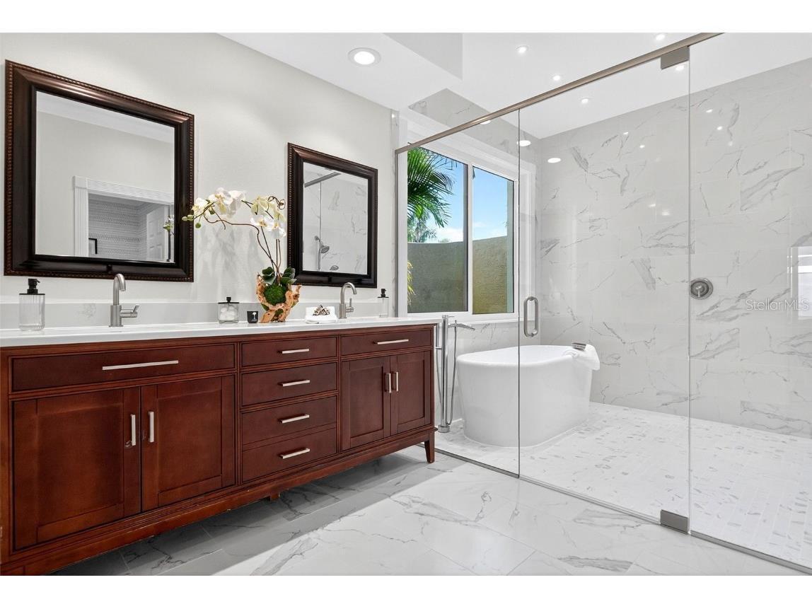 3488 Mistletoe Lane Longboat Key FL 34228 - SARASOTA BAY A4670010 image35