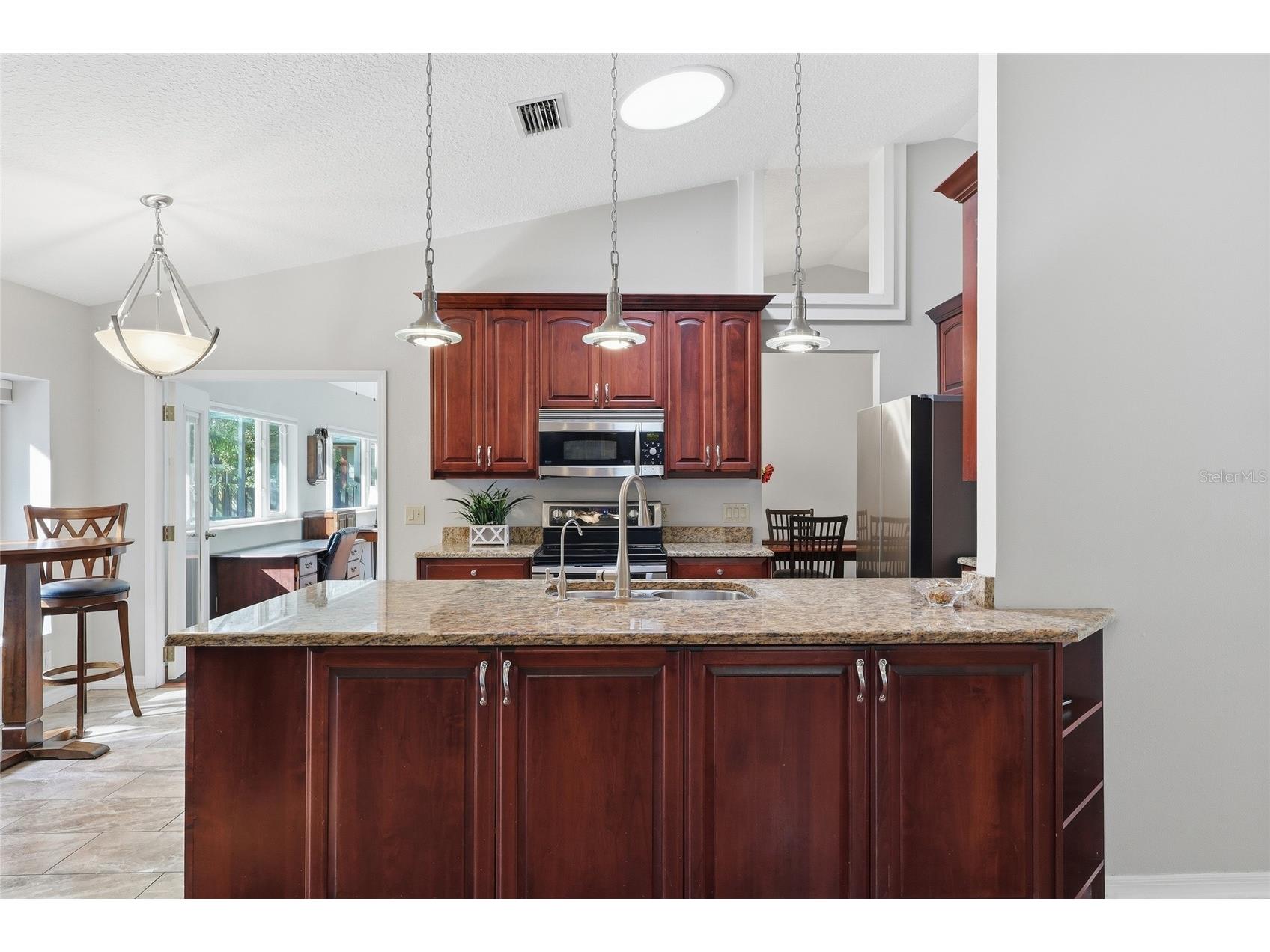 3488 Ridge Boulevard Palm Harbor FL 34684 TB8472254 image10