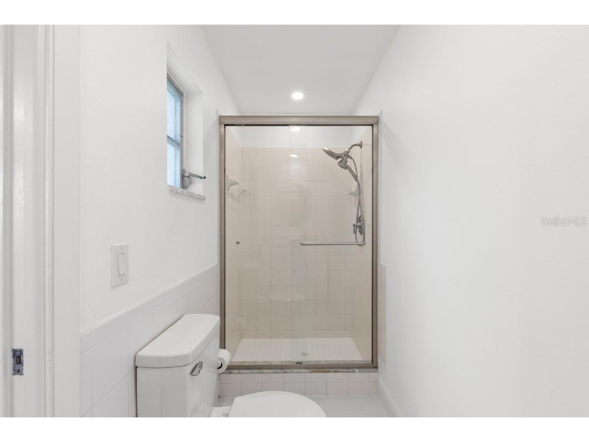 3488 Shady Bluffs Drive Largo FL 33770 TB8426405 image17