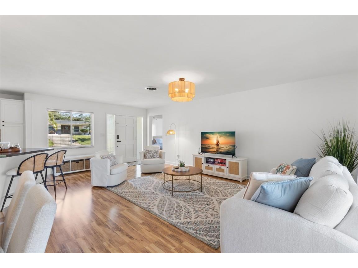 3488 Shady Bluffs Drive Largo FL 33770 TB8426405 image2