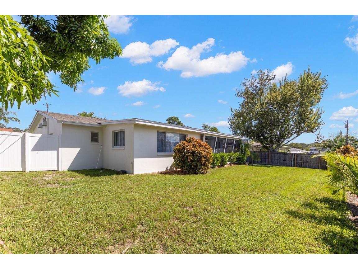 3488 Shady Bluffs Drive Largo FL 33770 TB8426405 image26