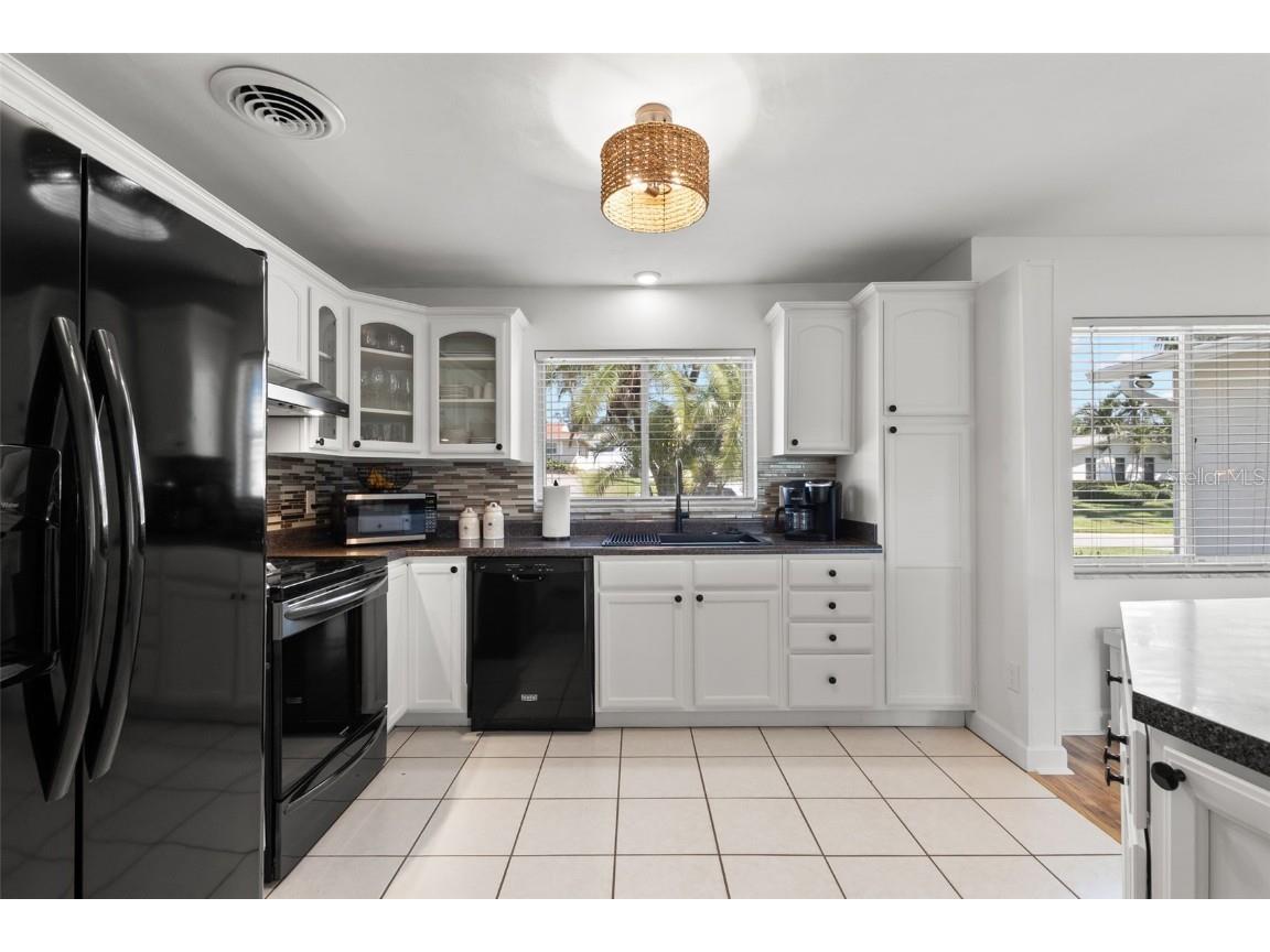 3488 Shady Bluffs Drive Largo FL 33770 TB8426405 image6