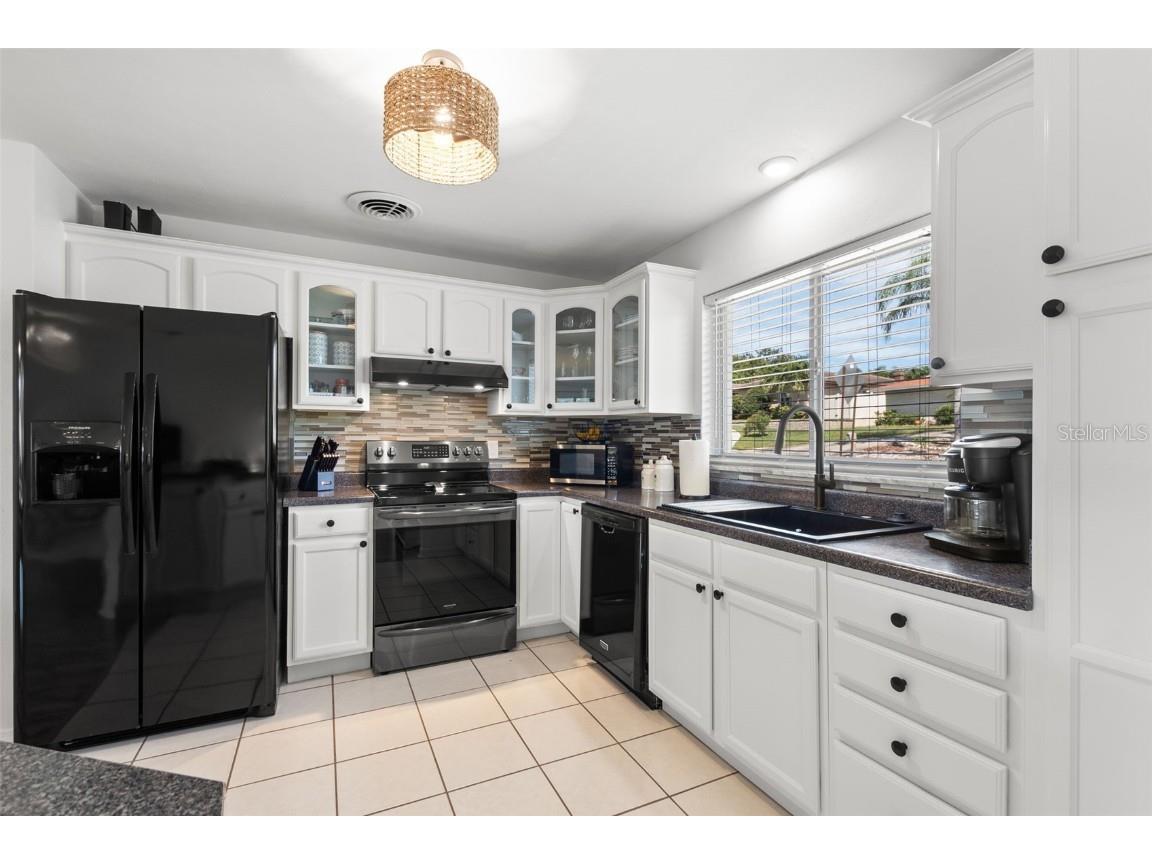 3488 Shady Bluffs Drive Largo FL 33770 TB8426405 image7