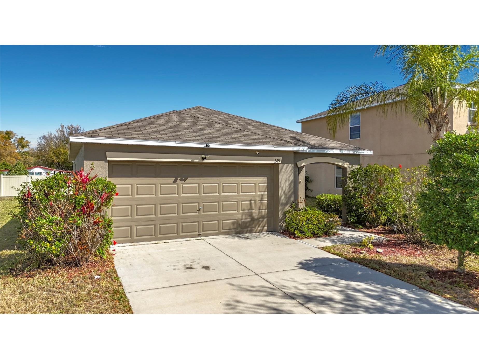 349 Cascade Bend Drive Ruskin FL 33570 TB8485405 image1