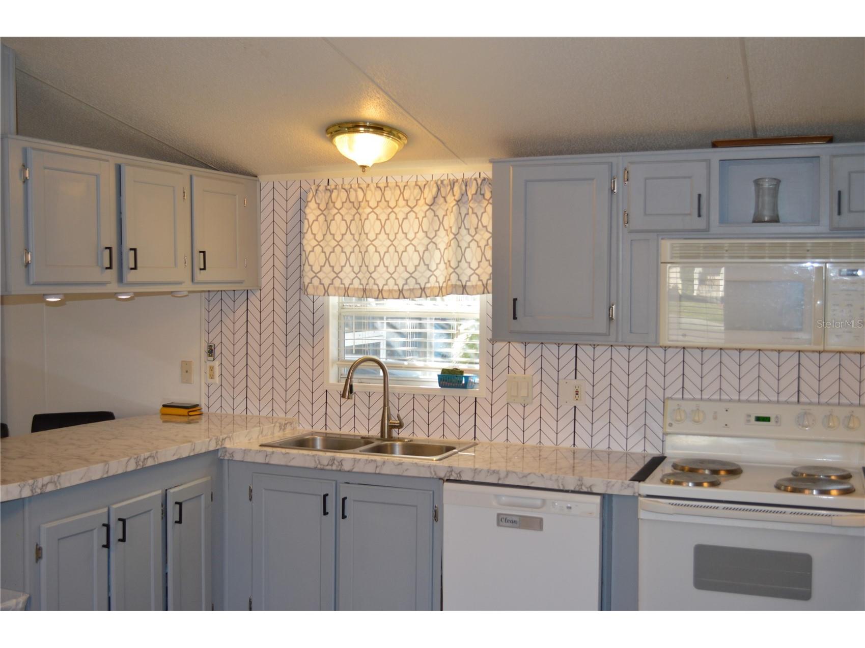 349 Eland Drive North Fort Myers FL 33903 C7525518 image6