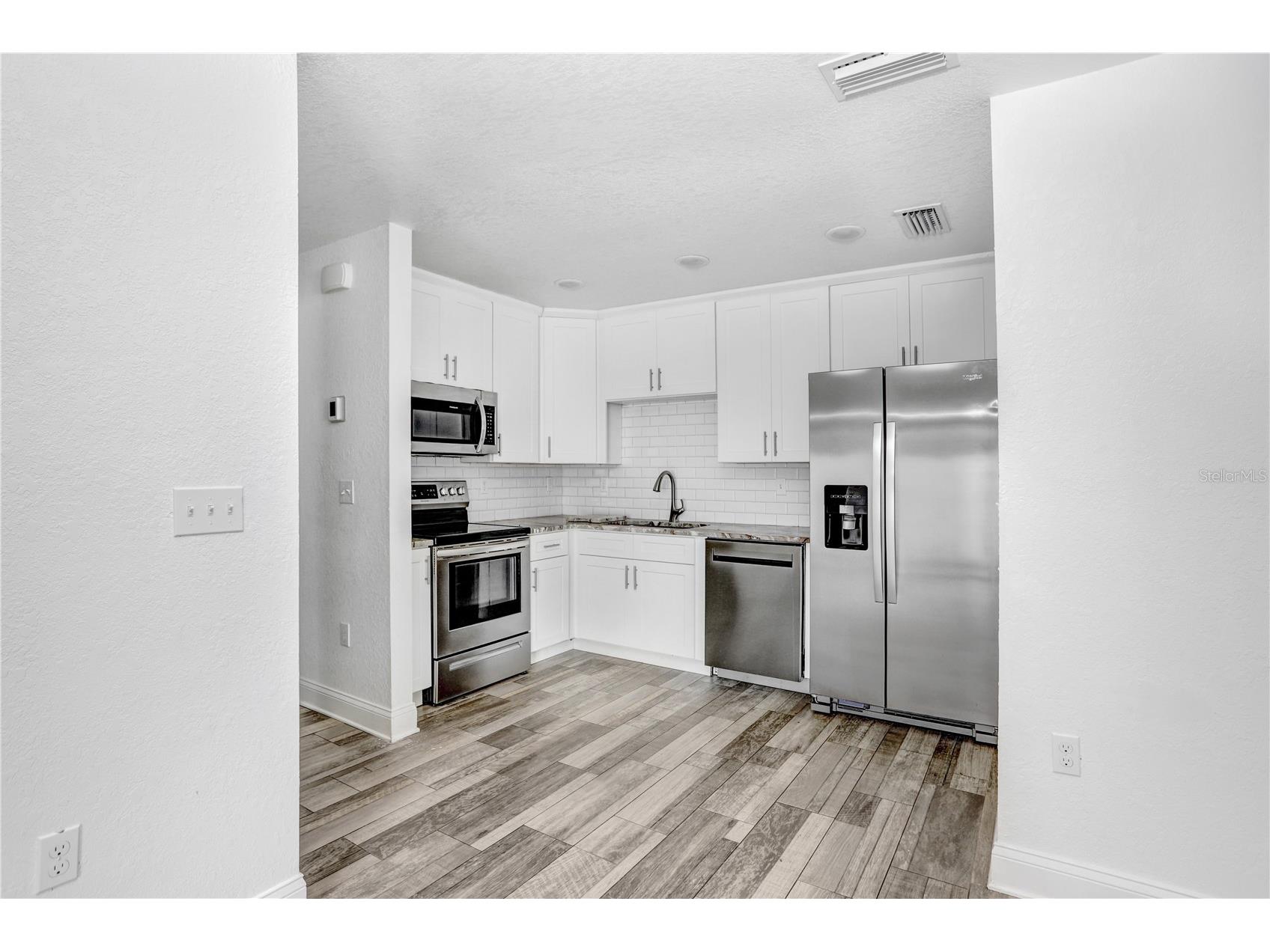 349 Honey Bee Lane Polk City FL 33868 TB8509317 image8