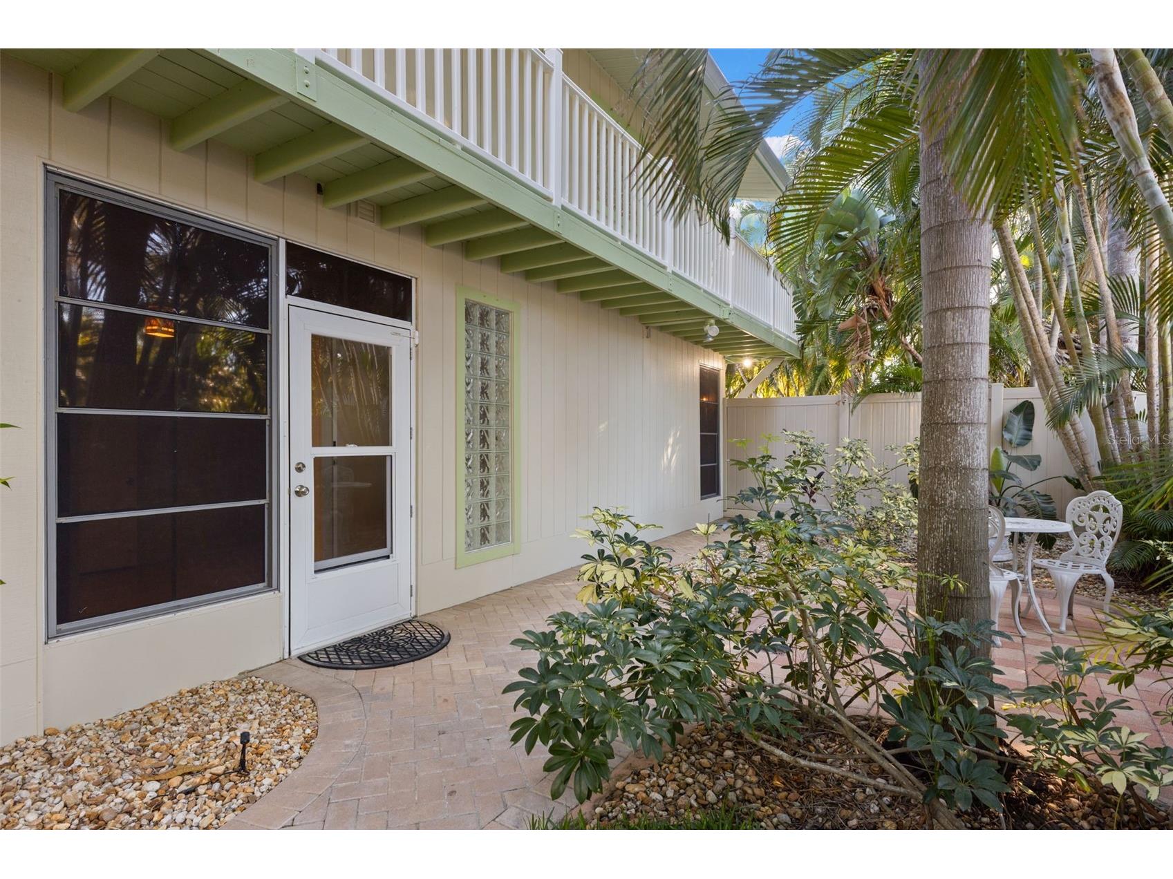 349 Kentucky Avenue Crystal Beach FL 34681 TB8469942 image4