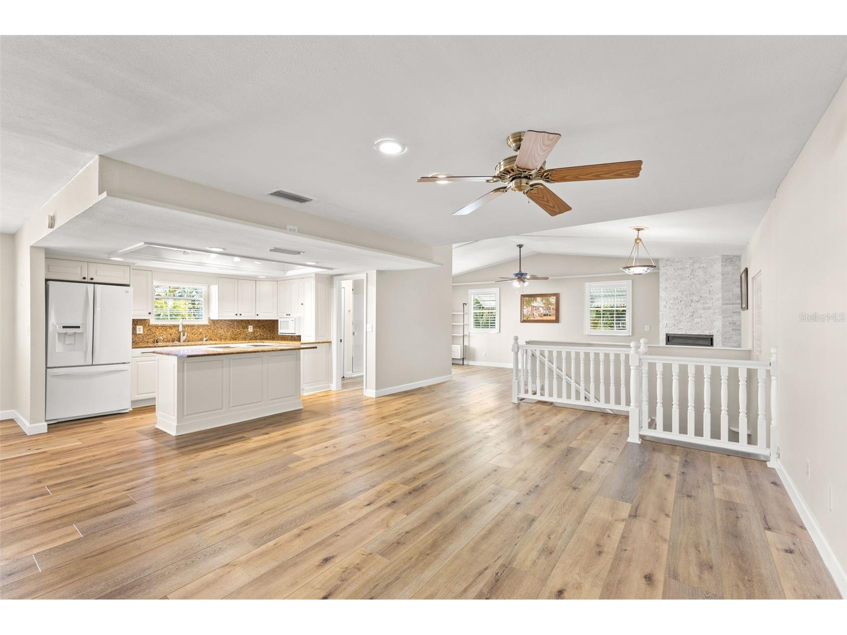 349 Kentucky Avenue Crystal Beach FL 34681 TB8469942 image8