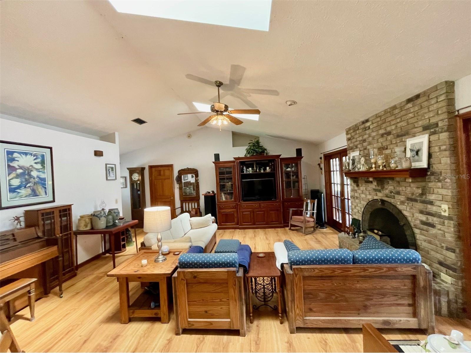 349 Seminole Woods Blvd Geneva FL 32732 O6394362 image11