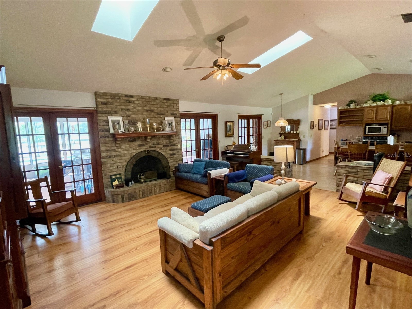 349 Seminole Woods Blvd Geneva FL 32732 O6394362 image9