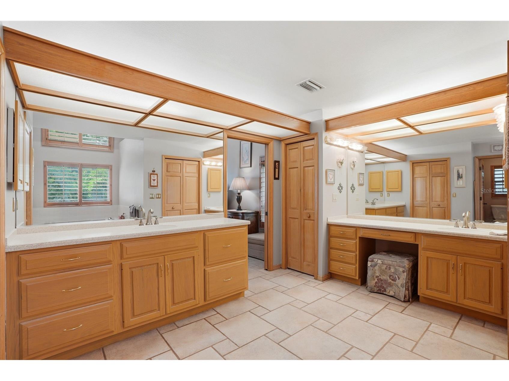 3493 Shoreline Circle Palm Harbor FL 34684 - LAKE TARPON TB8511432 image13
