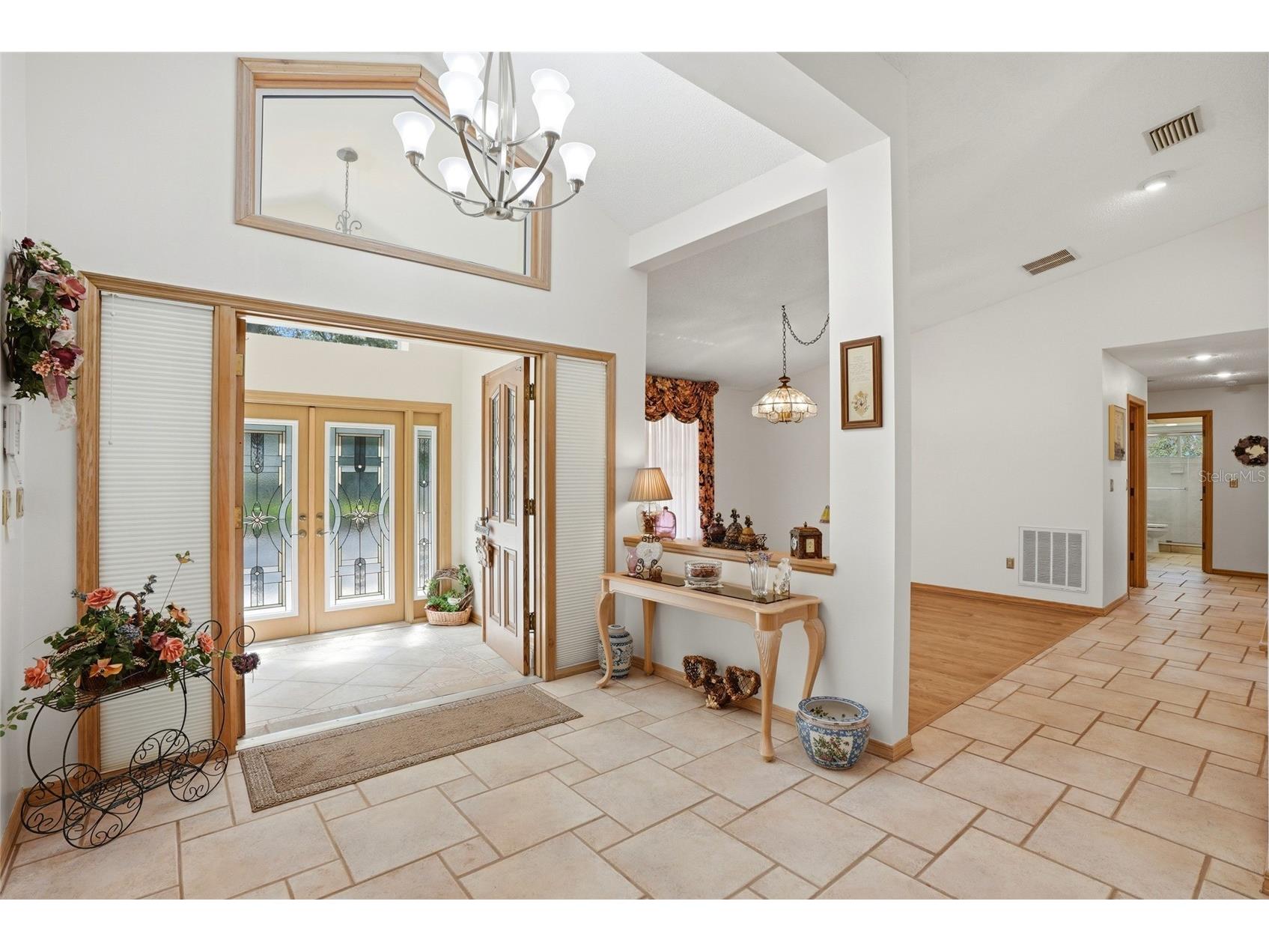 3493 Shoreline Circle Palm Harbor FL 34684 - LAKE TARPON TB8511432 image7