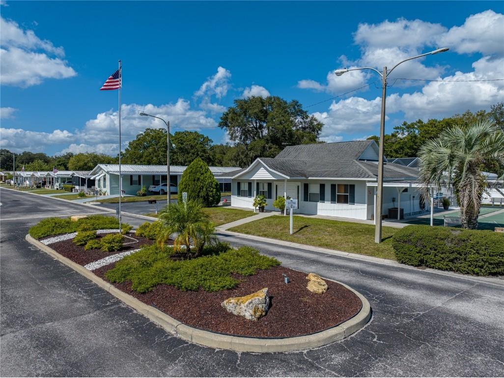 34935 Fun Way Zephyrhills FL 33541 TB8396075 image44