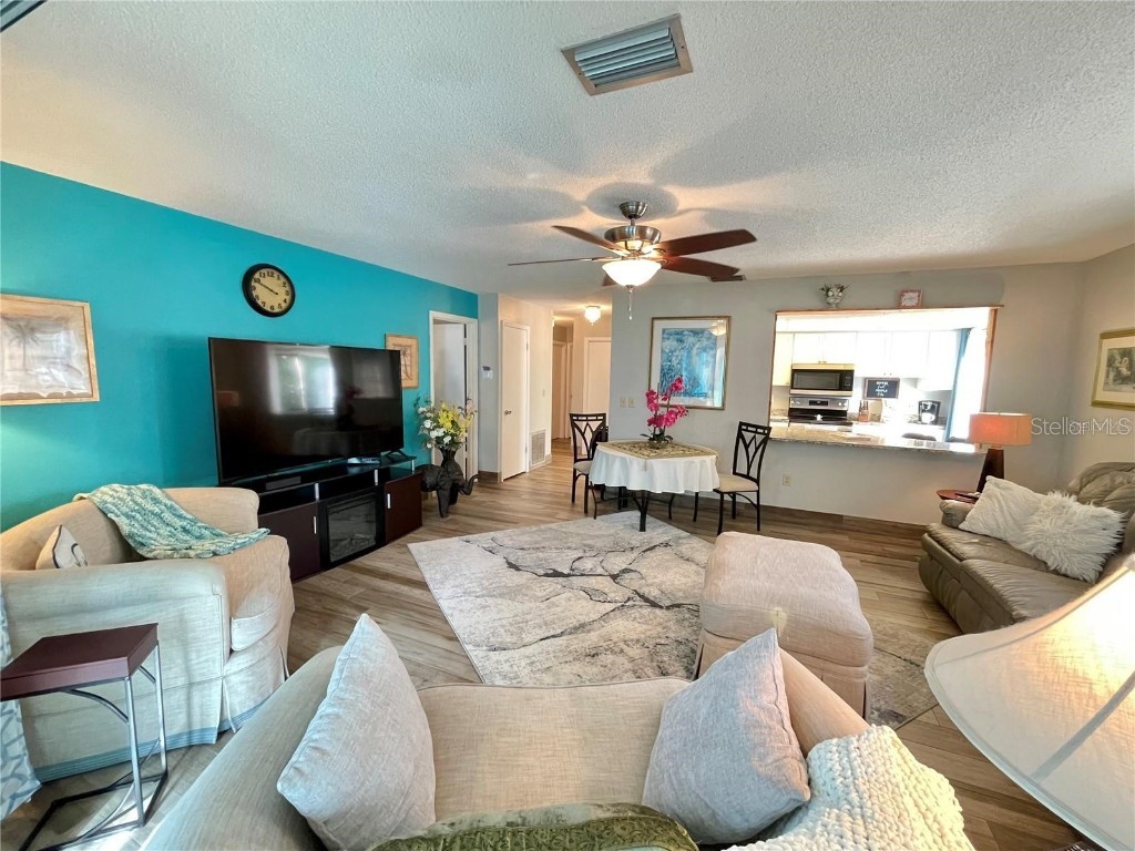 3495 Tree Line Court #8 Sarasota FL 34231 A4677216 image16