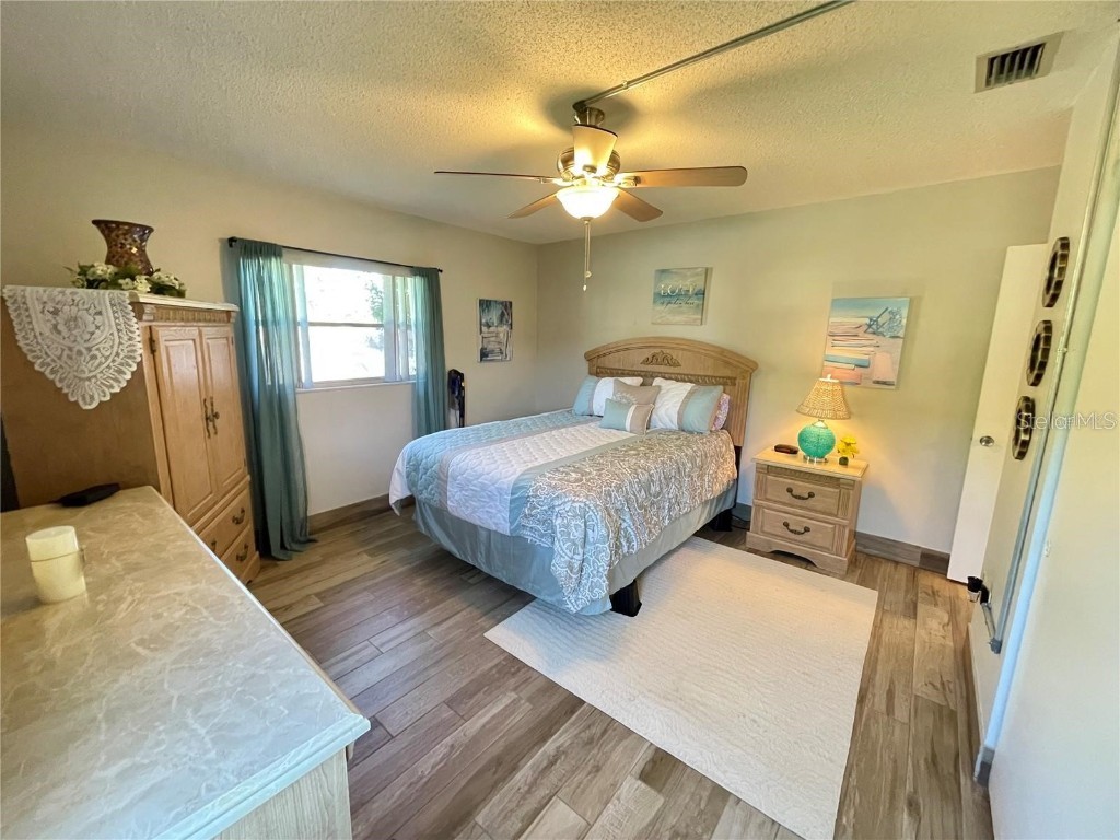 3495 Tree Line Court #8 Sarasota FL 34231 A4677216 image30