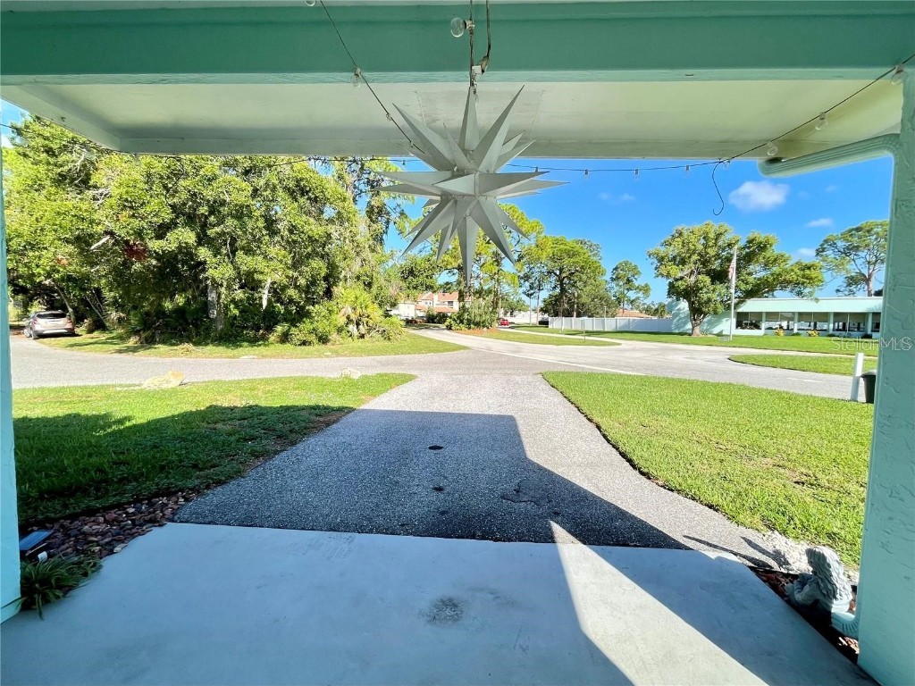 3495 Tree Line Court #8 Sarasota FL 34231 A4677216 image38