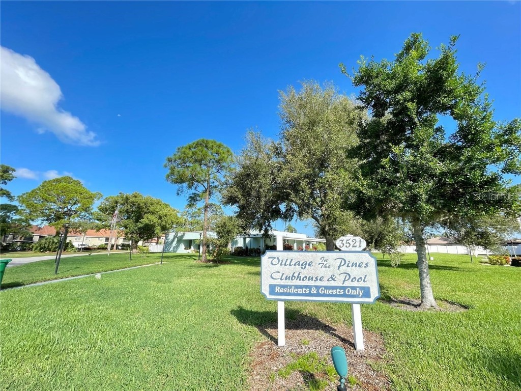 3495 Tree Line Court #8 Sarasota FL 34231 A4677216 image39