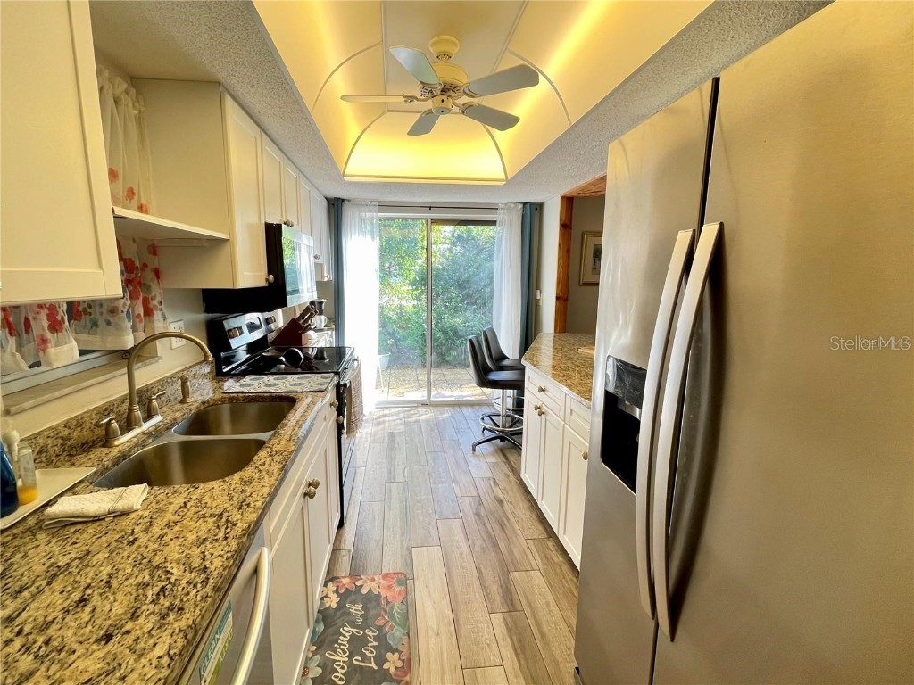 3495 Tree Line Court #8 Sarasota FL 34231 A4677216 image7