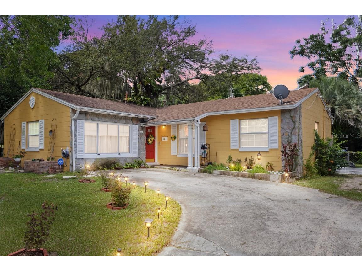 3496 Rolling Way Orlando FL 32808 O6327926 image1