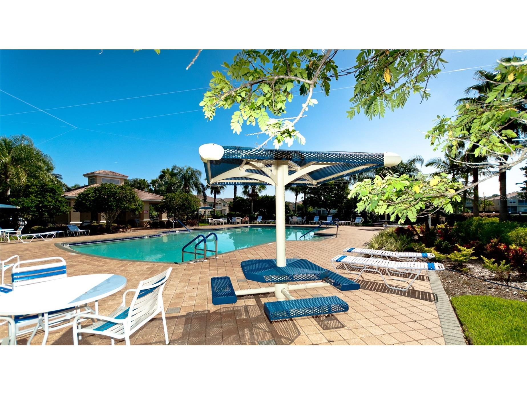 3497 Parkridge Circle #16-102 Sarasota FL 34243 A4696706 image14