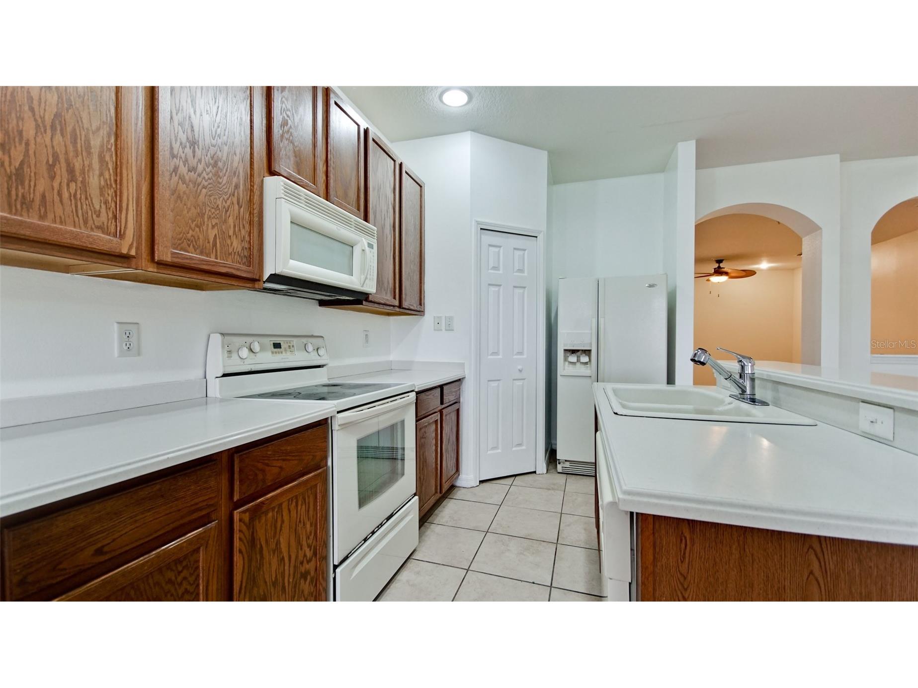 3497 Parkridge Circle #16-102 Sarasota FL 34243 A4696706 image3