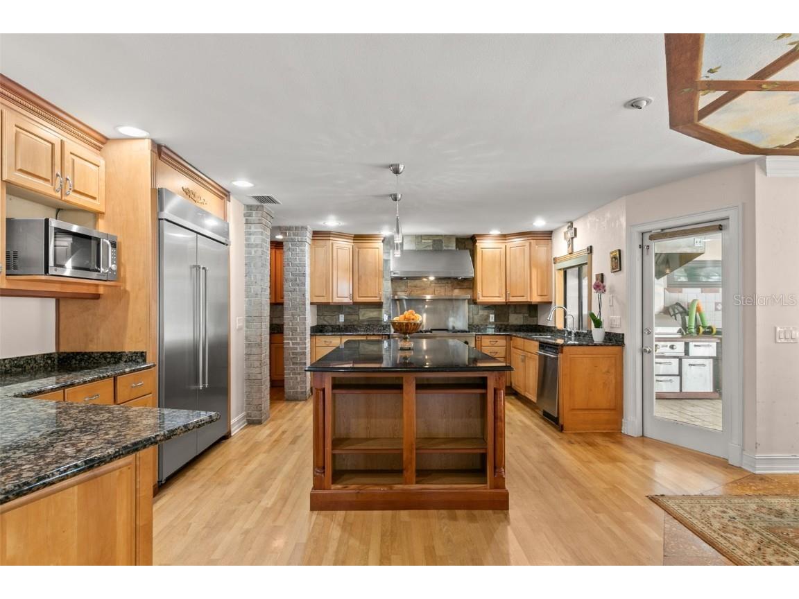 3498 Shoreline Circle Palm Harbor FL 34684 TB8437347 image16