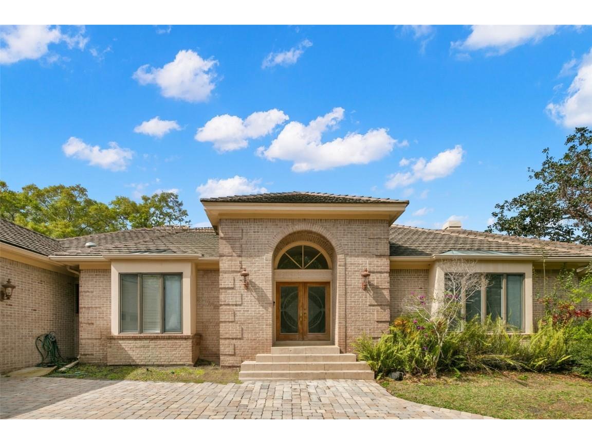 3498 Shoreline Circle Palm Harbor FL 34684 TB8437347 image2