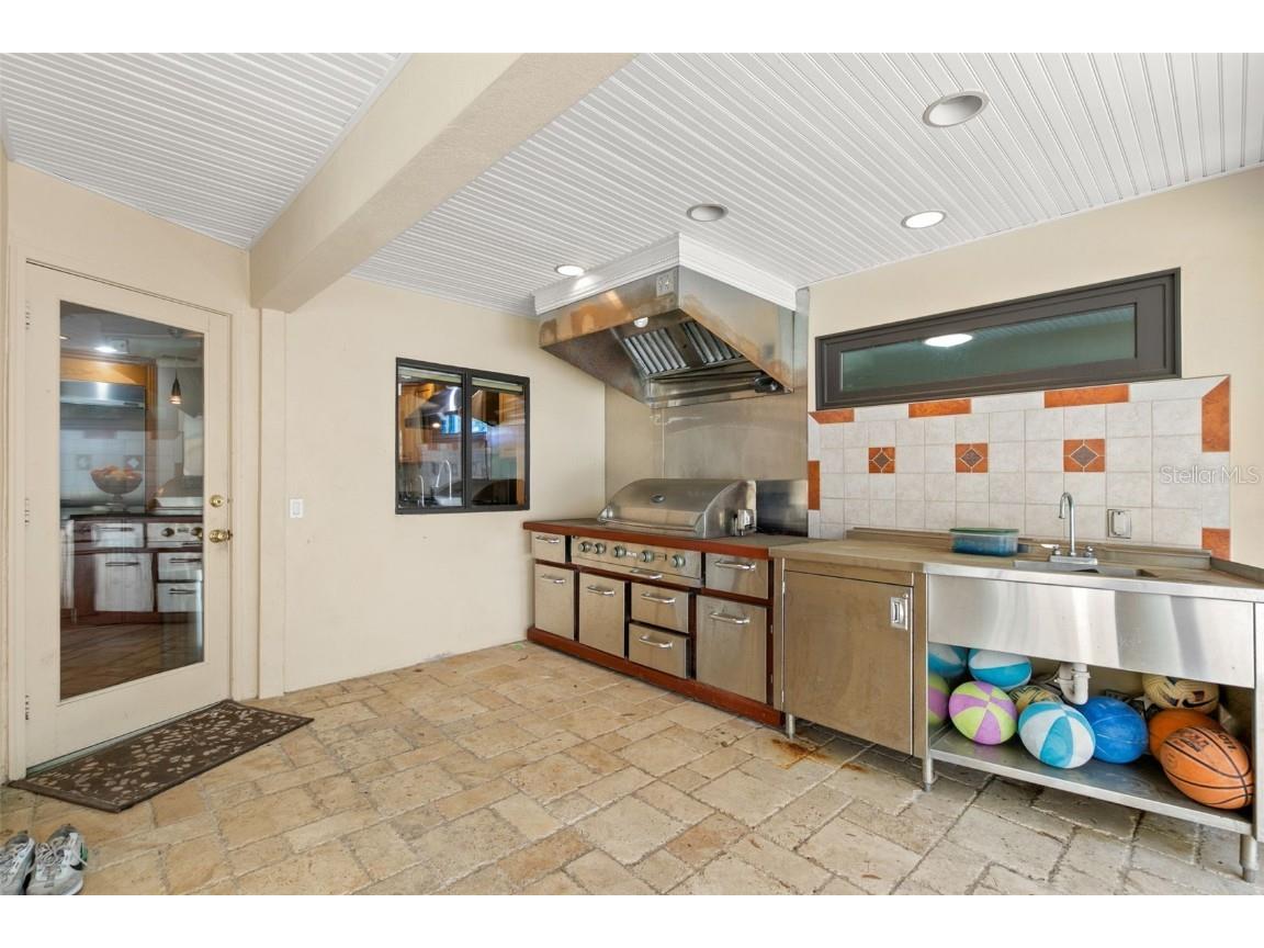 3498 Shoreline Circle Palm Harbor FL 34684 TB8437347 image29