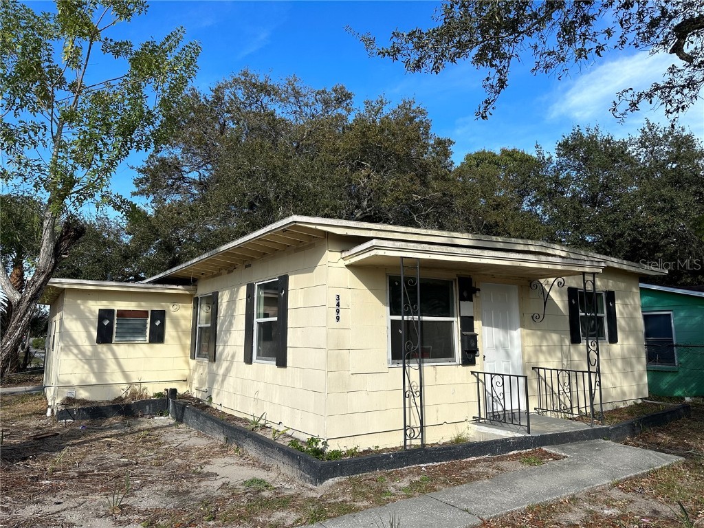 3499 15th Avenue S Saint Petersburg FL 33711 U8221313 image1