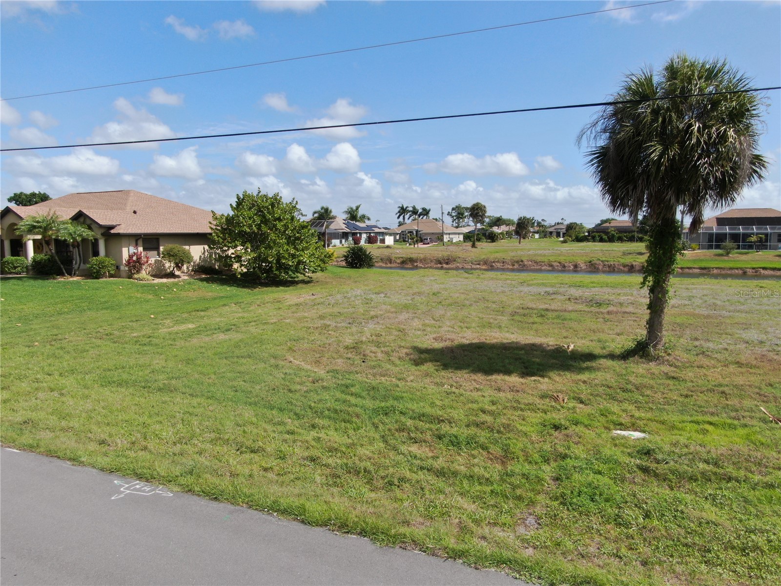 35 & 37 Tournament Road Rotonda West FL 33947 D6146938 image2