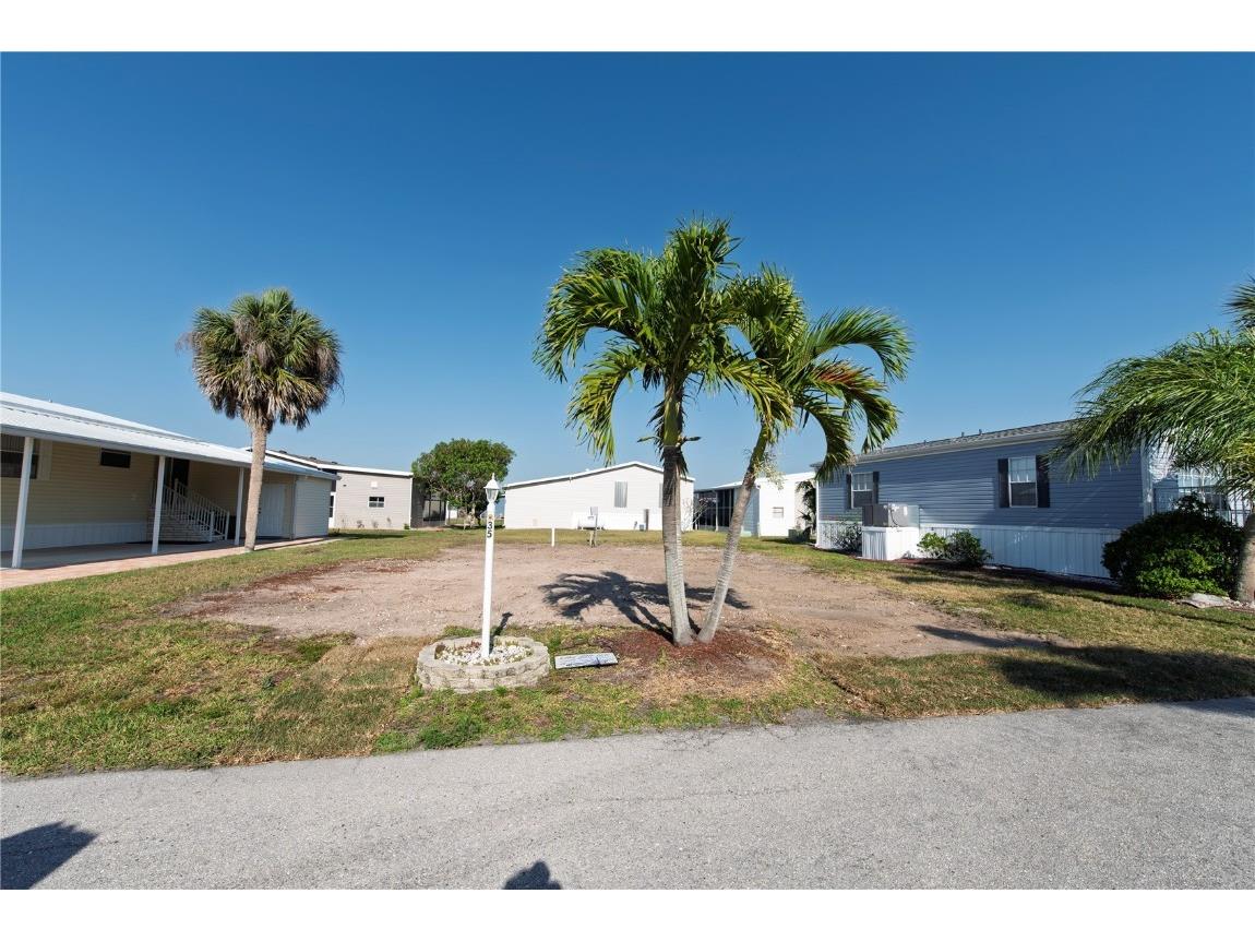 35 Amsterdam Avenue Punta Gorda FL 33950 C7508636 image1