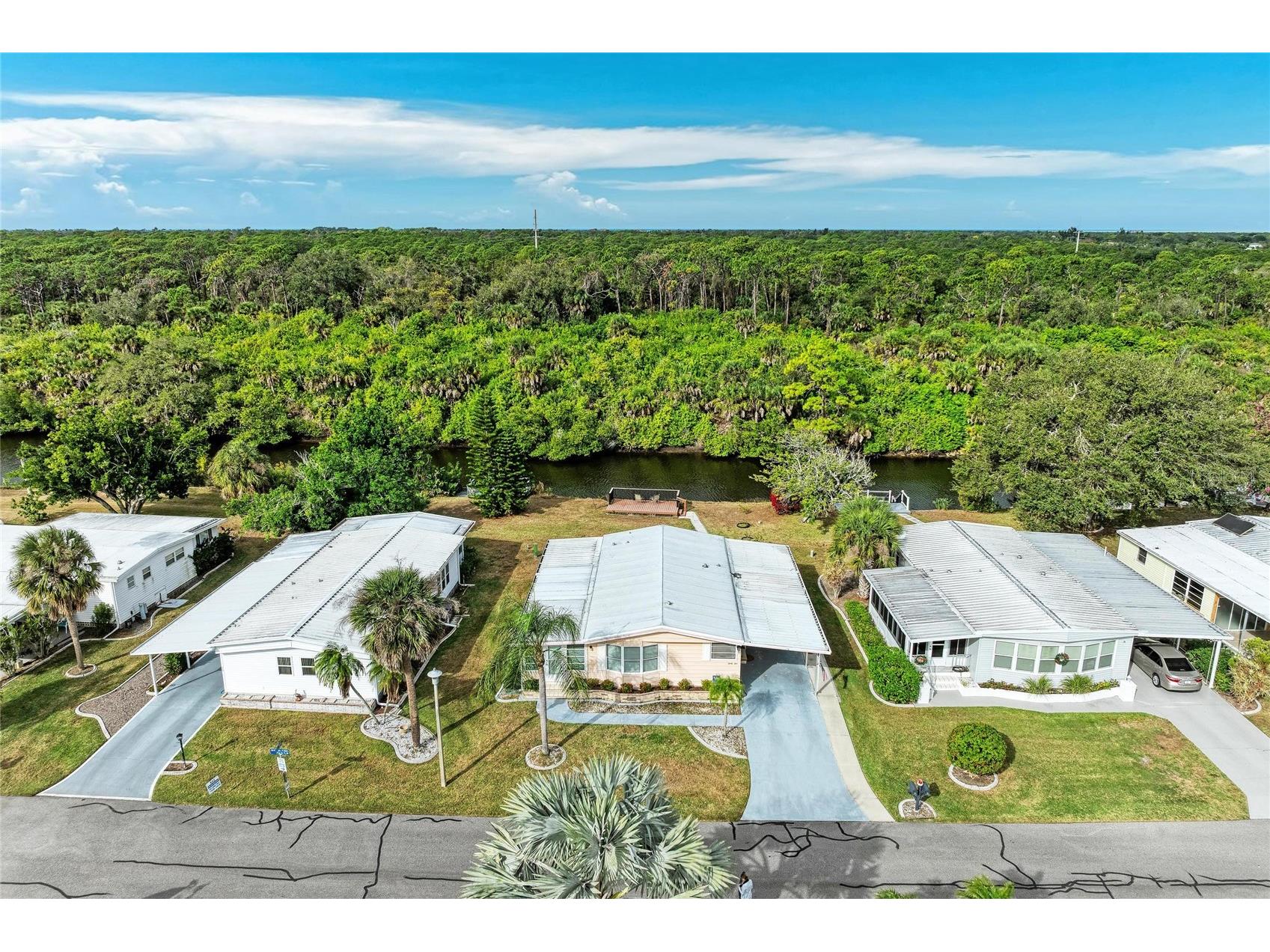 35 Castle Drive Nokomis FL 34275 - SHAKET CREEK N6142118 image1