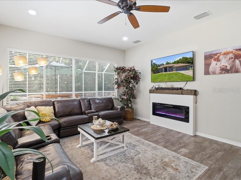 35 Cypress Boulevard E Homosassa FL 34446 OM723039 image17