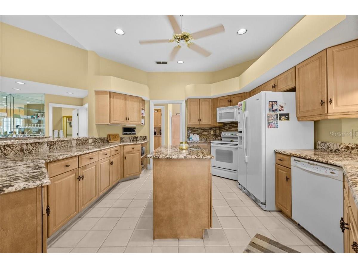 35 Greenhaven Trail Oldsmar FL 34677 TB8484093 image17