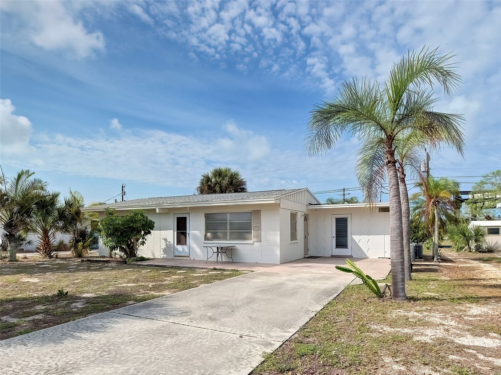 35 Hillcrest Drive Englewood FL 34223 - GOTTFRIED CREEK D6146655 image1