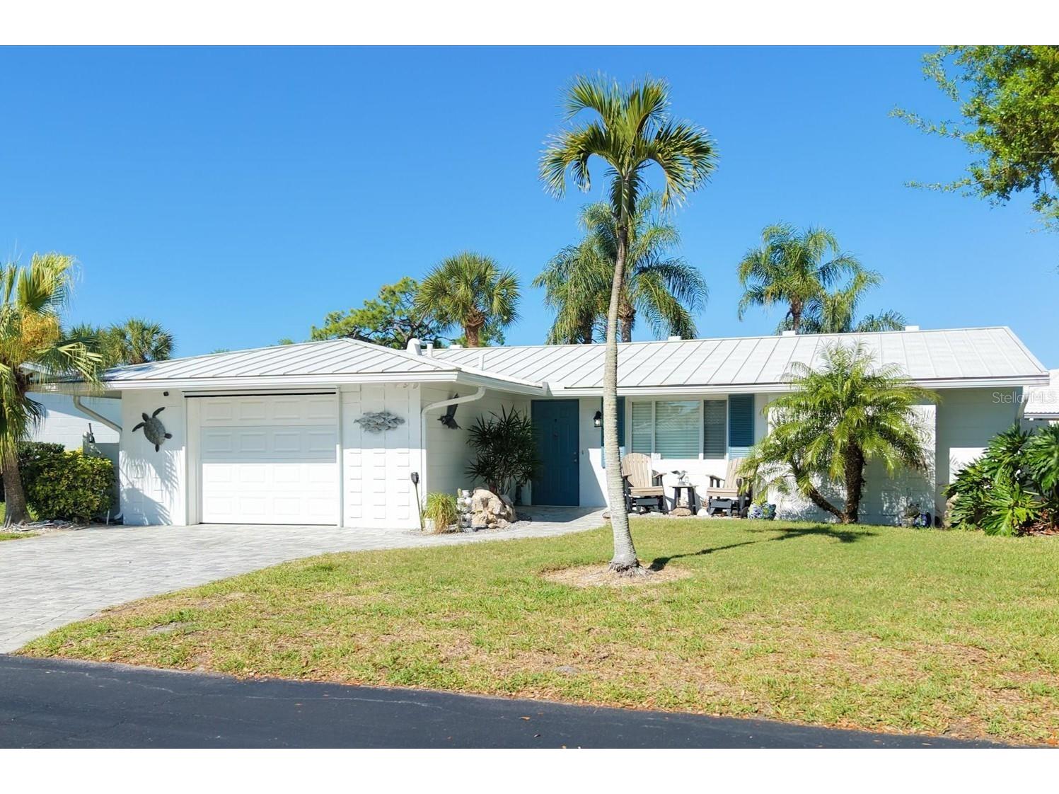 35 Oakwood Drive N #35 Englewood FL 34223 D6146632 image1