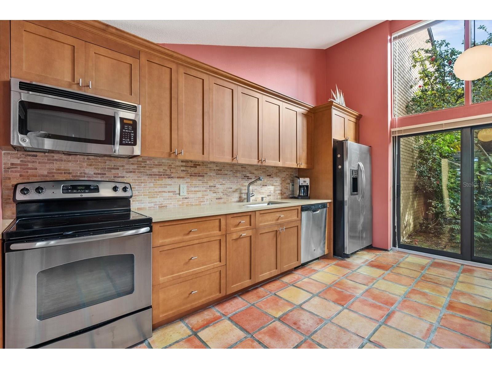 35 Sandy Cove Road #2A Sarasota FL 34242 - GULF OF MEXICO A4653716 image13