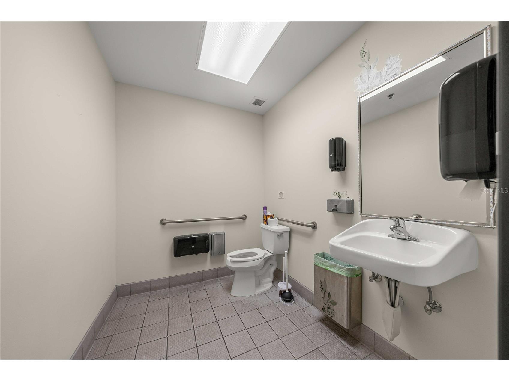 35 SE 1st Avenue #2ND FLOOR Ocala FL 34471 OM725634 image45