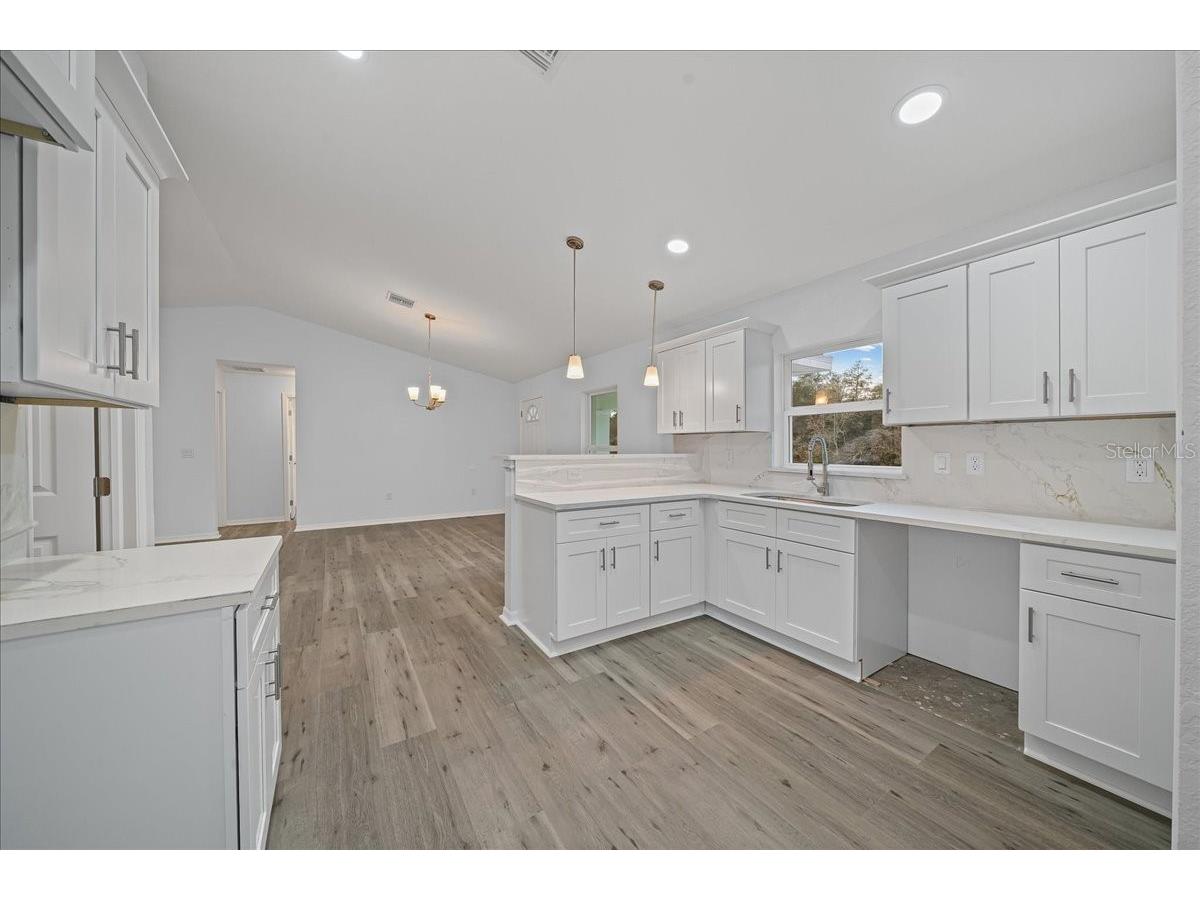 35 Sequoia Trail Ocklawaha FL 32179 OM717583 image18