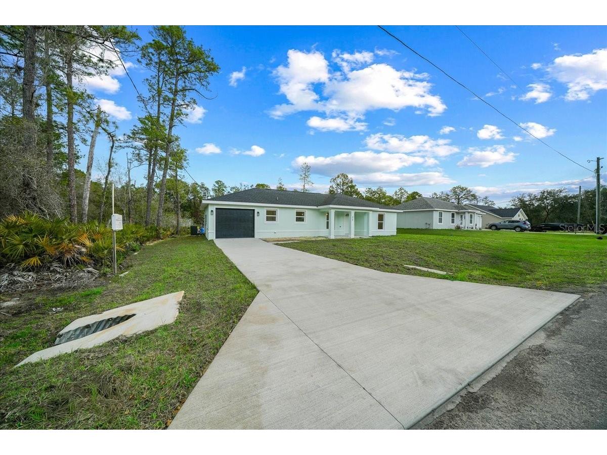 35 Sequoia Trail Ocklawaha FL 32179 OM717583 image41