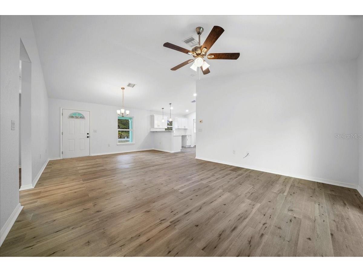 35 Sequoia Trail Ocklawaha FL 32179 OM717583 image9